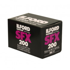 Ilford SFX 200 - 35mm - 36 poses